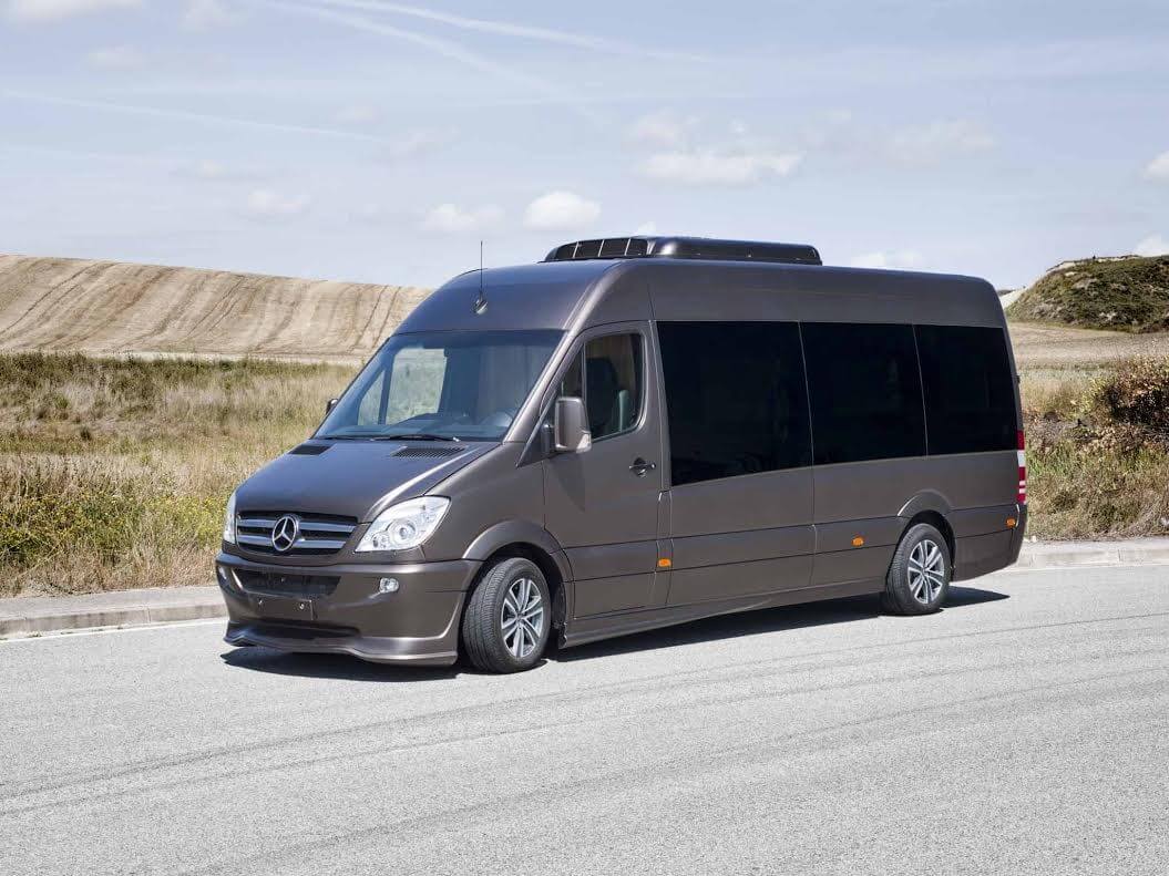 Location de véhicule de luxe avec chauffeur à Paris, France